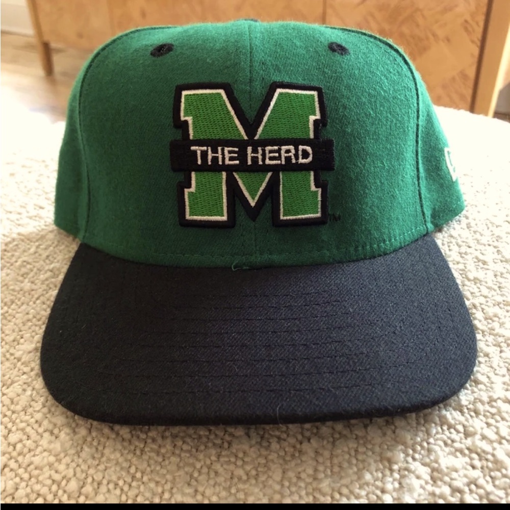 Throwback New Era Marshall Thundering Herd Fitted Cap - Size 7